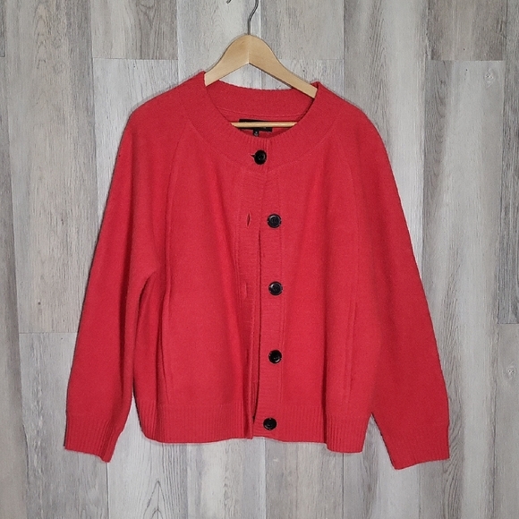 🛍Jones NY Womens 1X Strawberry Red Merino Wool Cardigan Button Front Casual - Picture 1 of 12